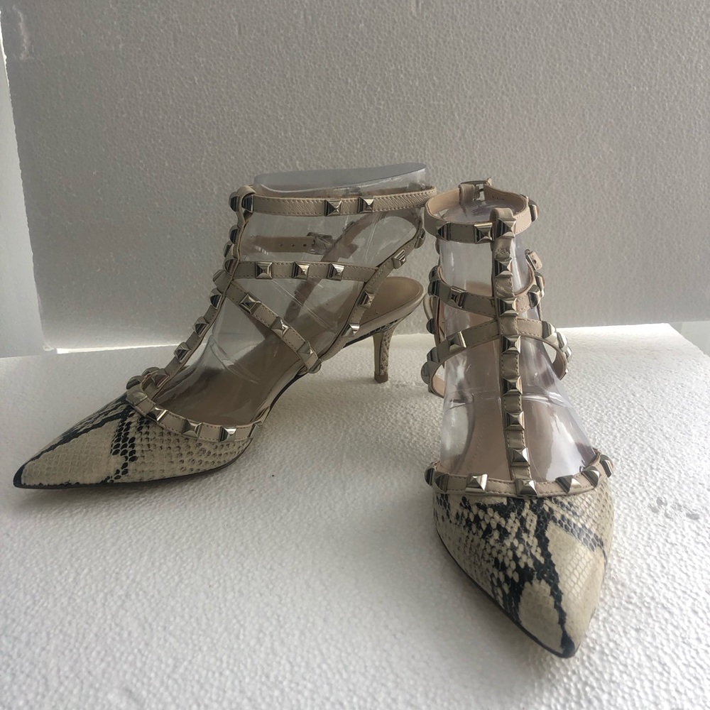 BCBG 10M Niro-X studded pump, kitten heel, snake print